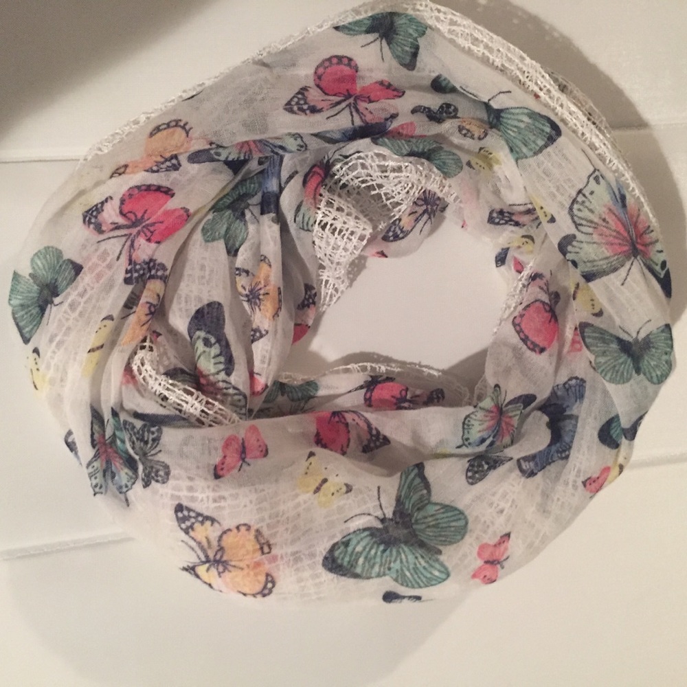 🍍Butterflies & Mesh infinity scarf